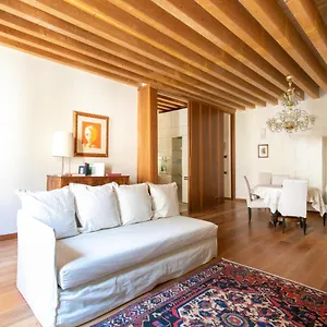  Apartment Calle Teatro Vecchio -
