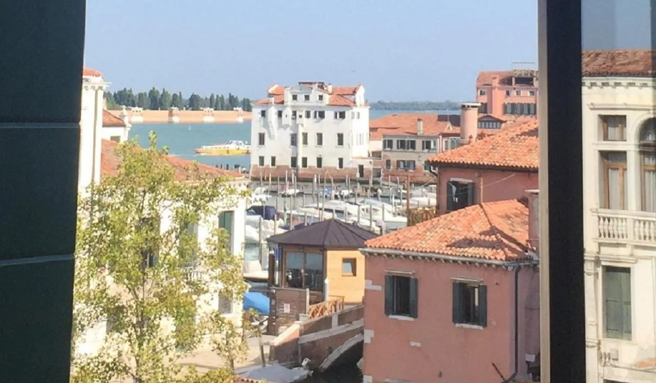 Tintoretto Vista Real Venedig 0*,  Italien